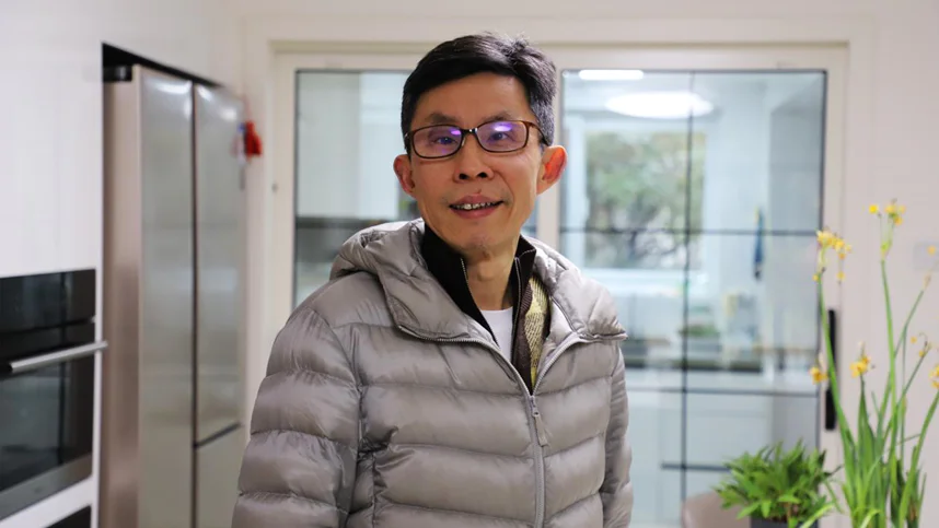 “问题气体”致盲后，他们的十年“追光”路（上）