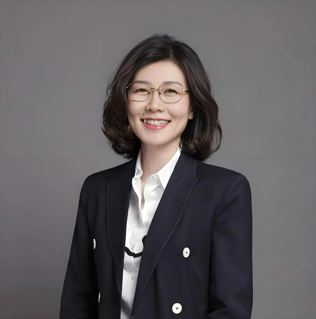 青岛零售巨头创始人之女正式接班，80后“创二代”，能否拯救这家日渐衰退的零售帝国？